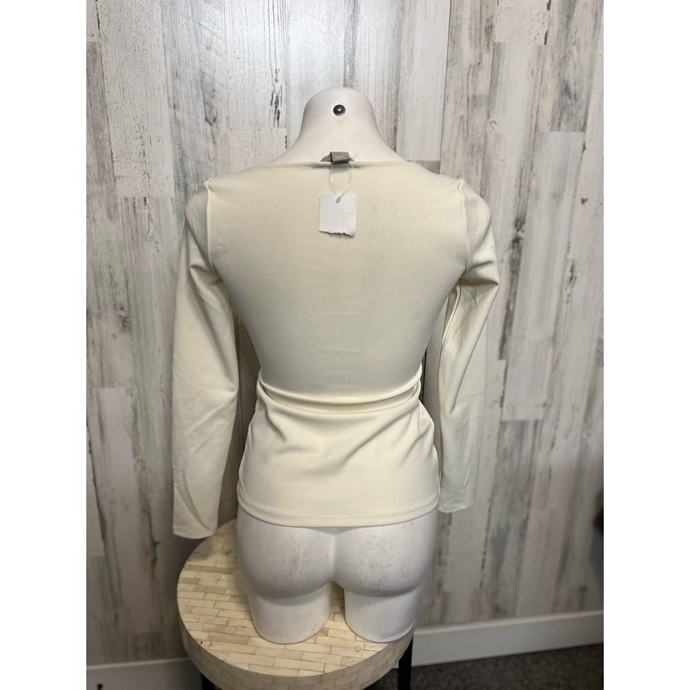H&M white blouse - Picture 3 of 5